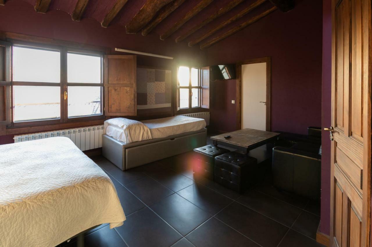 La Casa Azul Guest House Alcanadre ภายนอก รูปภาพ