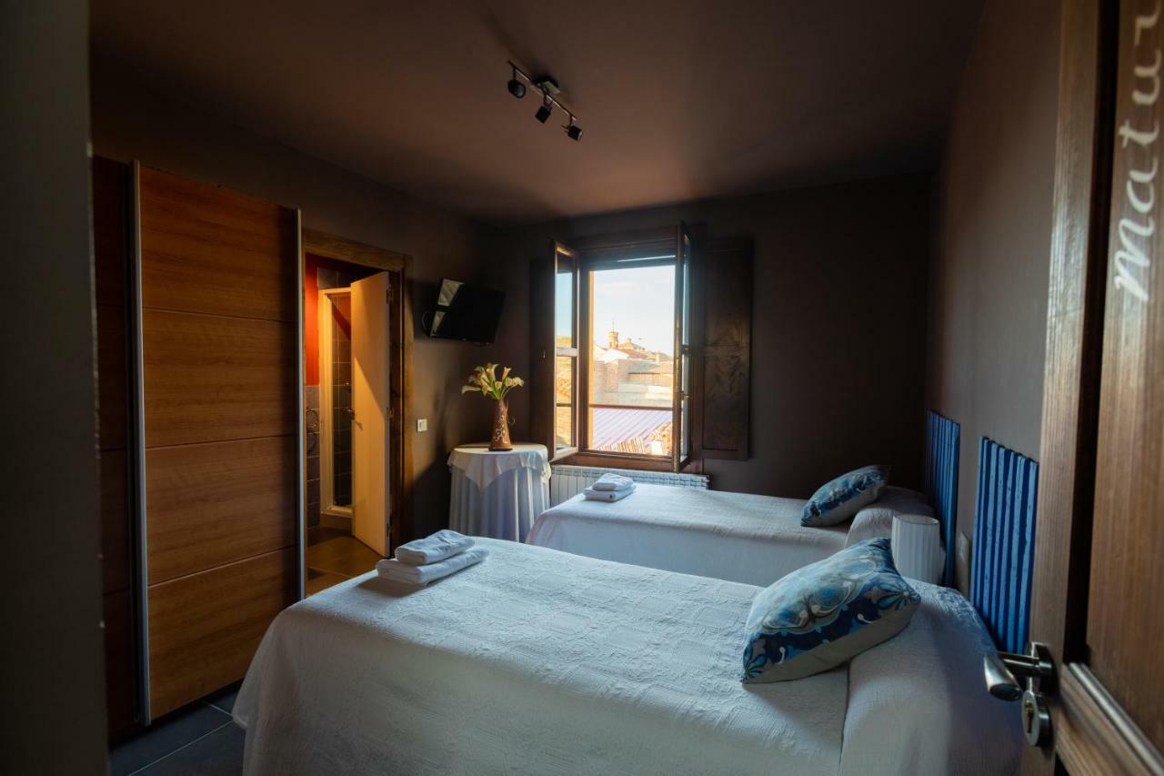 La Casa Azul Guest House Alcanadre ภายนอก รูปภาพ